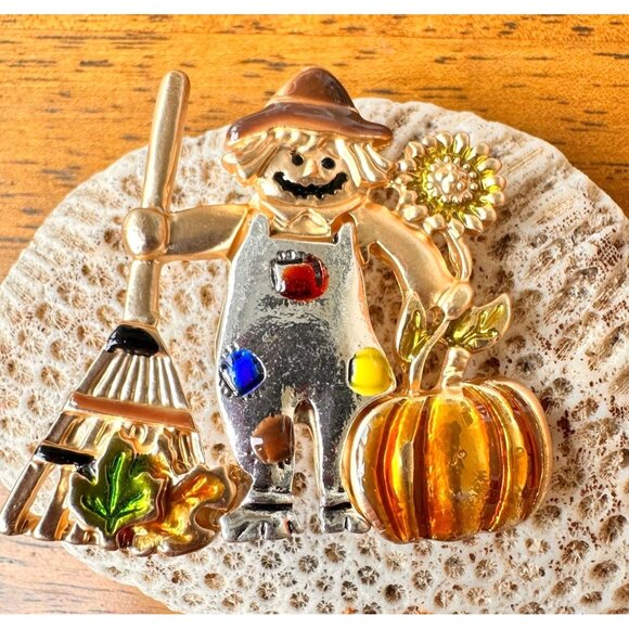 Scarecrow Brooch Pin New Fall Pumpkin Autumn Leaves Rake Sunflower Overa… - Picture 4 of 12